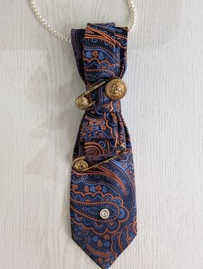 Elegant Navy Blue & Orange Paisley Pendant Necklace with Gold Accents